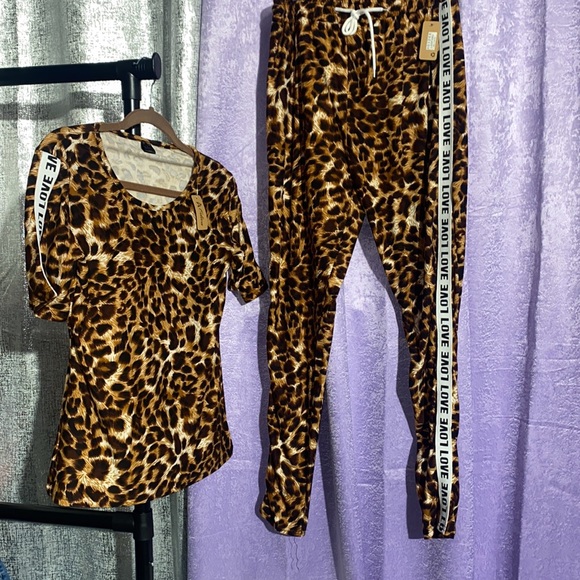 Stylish 2pc Love Set - Picture 3 of 3